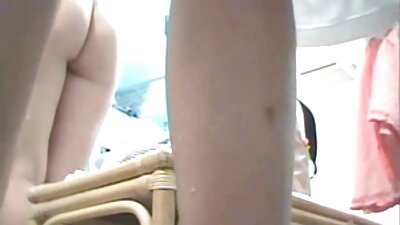 멋진 젊은 아가씨 조조 키스는 새로운 파트너와 하드 섹스를 사랑