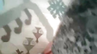 아름다운 천사 가 성별 장난감 그래서 그들 알고 방법 하기 가 항문 재미