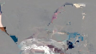 긴 다리 미인 기쁘게 그녀의 주물 남자 친구 와 피트