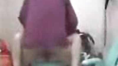 모든 자연적인 라티는 고양이에 대한 모든 운지법을 잊어 버립니다.