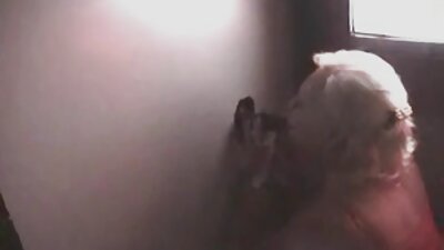 A 뜨거운 단 정치 못한 여자 에 a gonzo 비디오 소요 에 두 단단한 erections