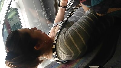 여성 성기 의 단 갈색 머리 이다 그의 뿔의 씨발 구멍